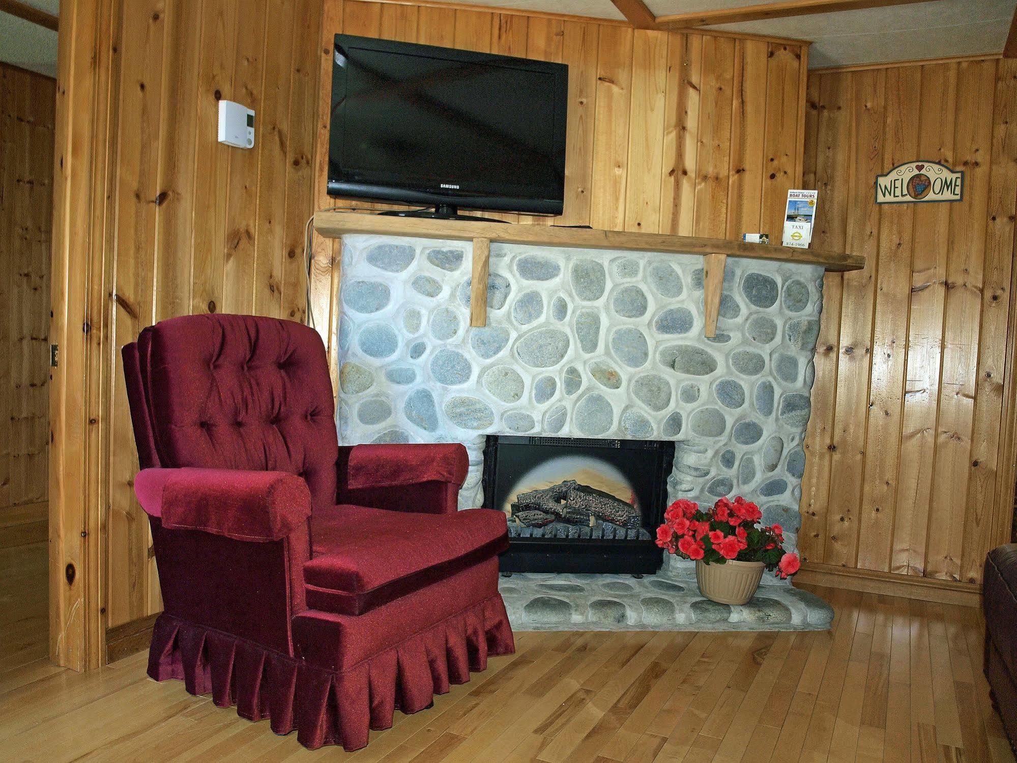 Mackenzie Motel & Cottages Shelburne Εξωτερικό φωτογραφία